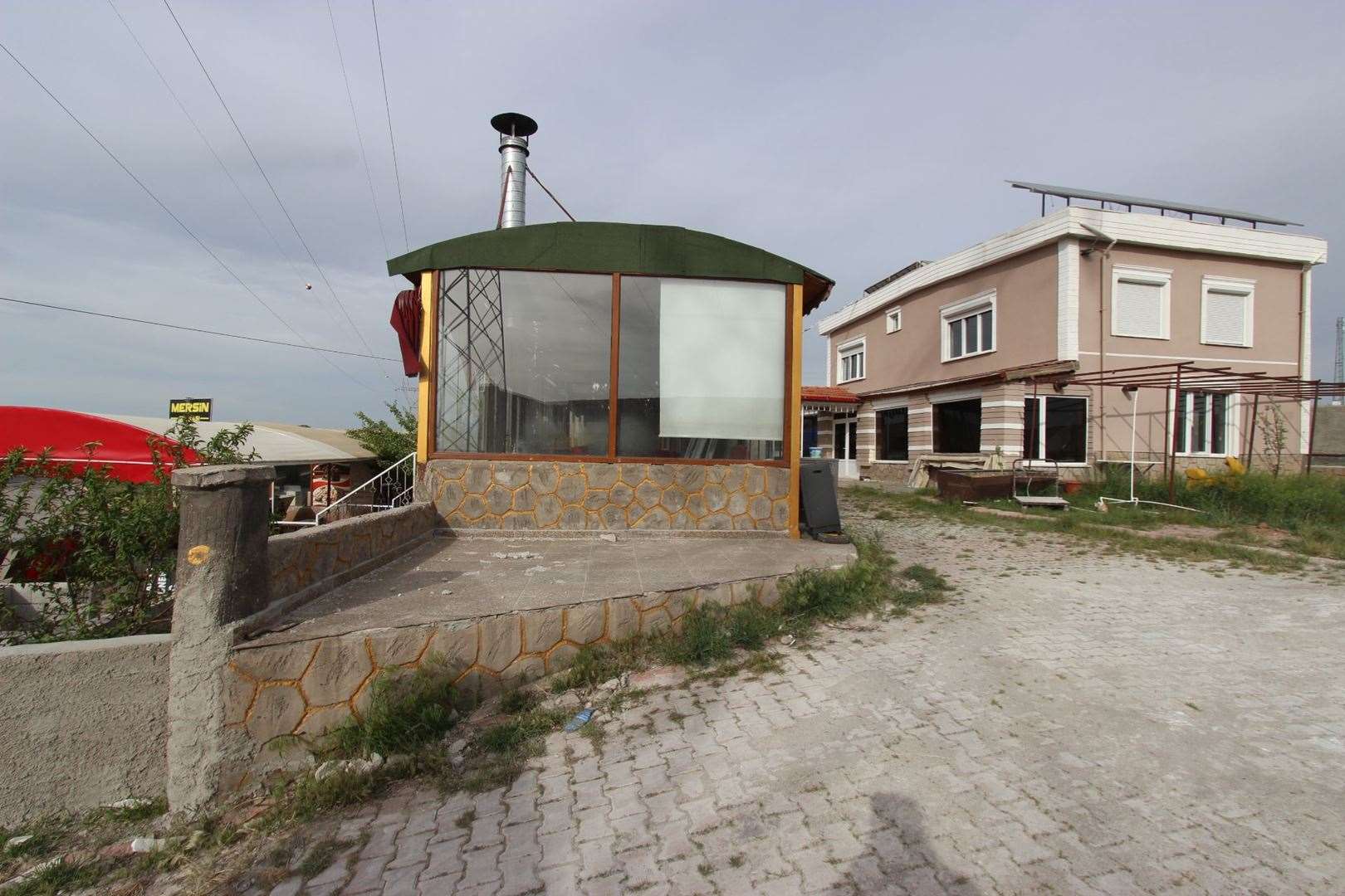 SİVAS YOLUNA CEPHE 415 M² SATILIK DÜKKAN, DUBLEKS EV İLE ARSASI /950000TL