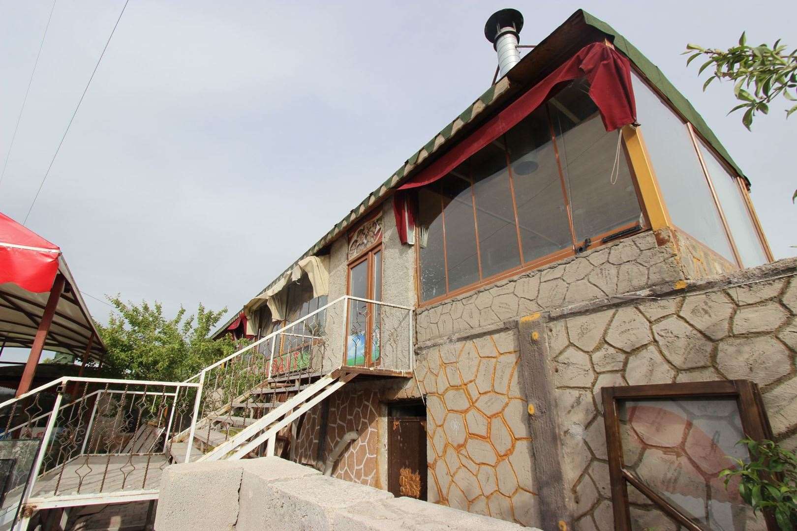SİVAS YOLUNA CEPHE 415 M² SATILIK DÜKKAN, DUBLEKS EV İLE ARSASI /950000TL